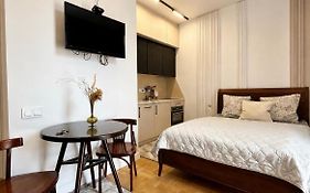 9, LvApart 1 кім Центр з балконом безкоштовна парковка